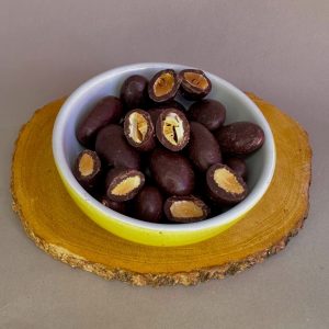 Almendra bañada en chocolate 70%
